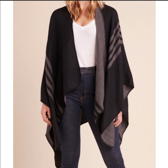 BB Dakota | reversible black & gray poncho - Picture 1 of 10